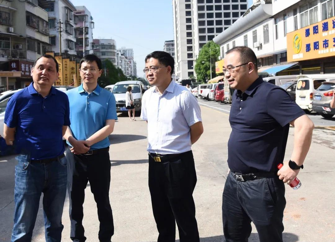 拆出“风景线” 建成“靓丽路”