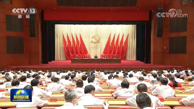 习近平：信念坚定对党忠诚实事求是担当作为 努力成为可堪大用能担重任的栋梁之才