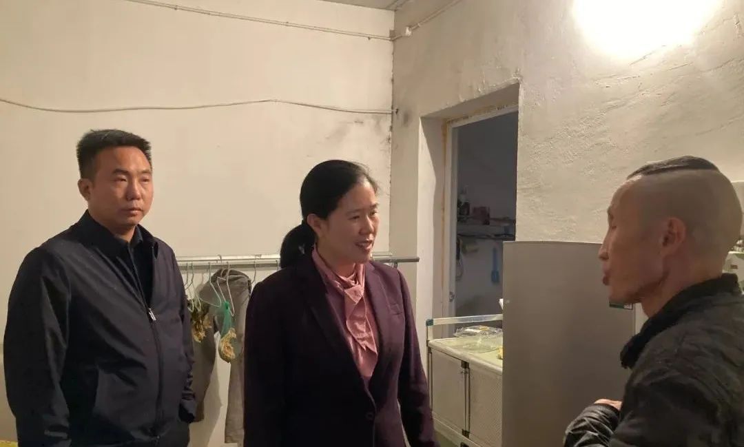 情系脱贫户 走访解民忧