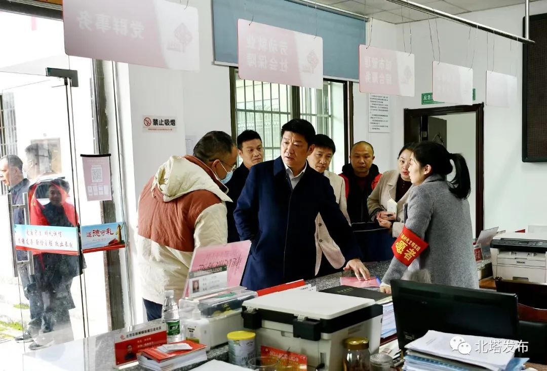 黄劲检查指导新滩镇街道创文工作：从细节着手 高标准严要求做好创文各项工作