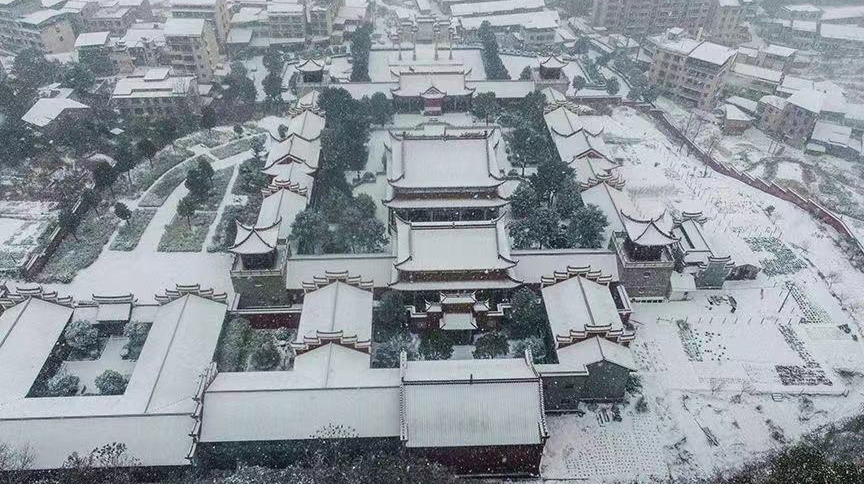 低温、雨雪、冰冻天气安全常识
