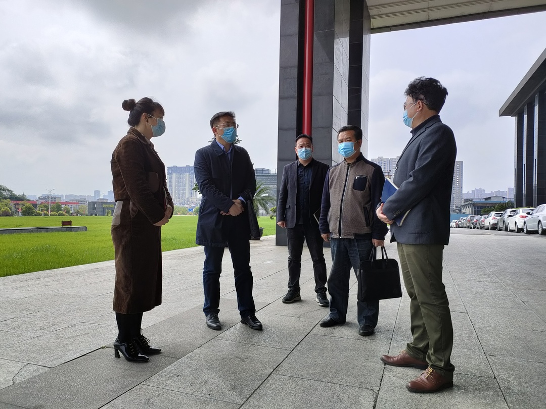 深入调研  加快推进文化旅游产业建设
