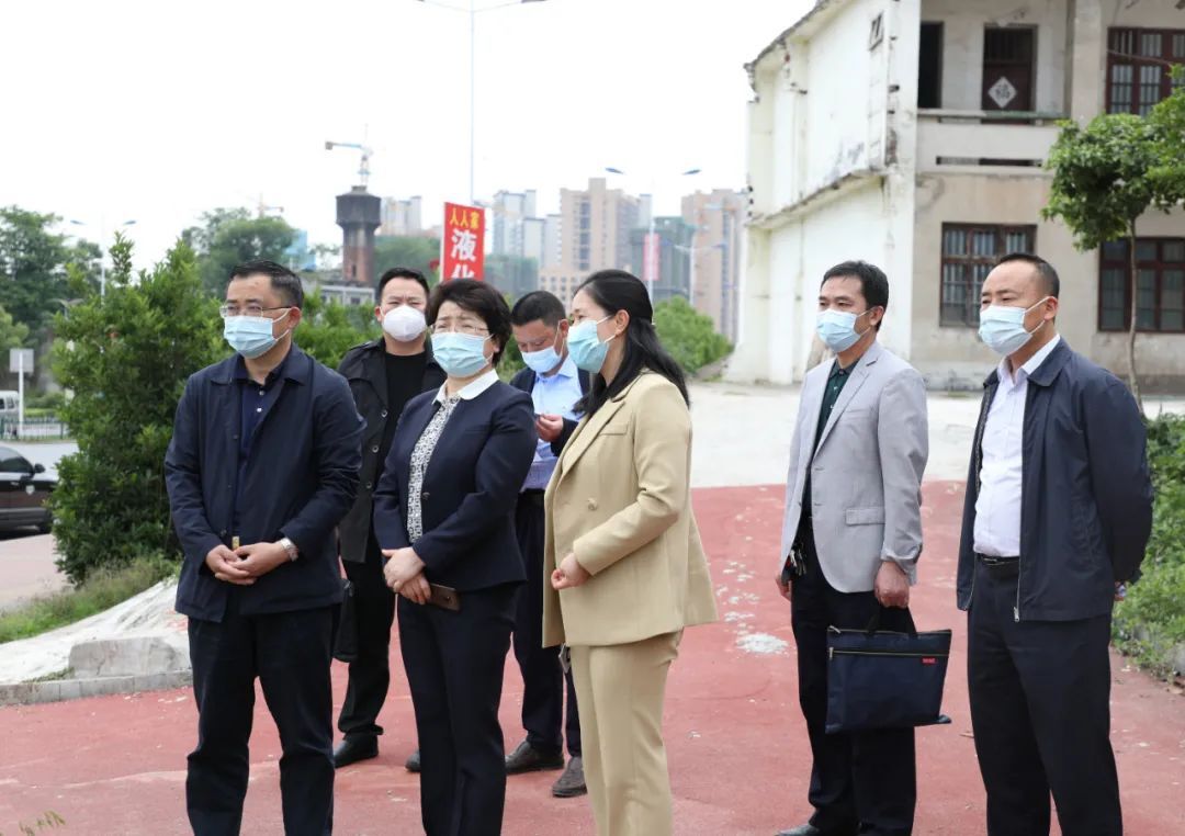 周迎春到北塔区开展居民自建房安全隐患督查