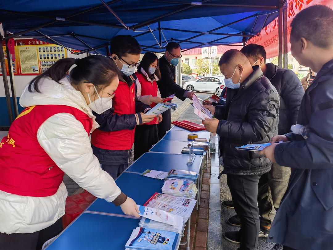 返家乡|“送法下乡”志愿走基层，“法润三湘”大学生普法