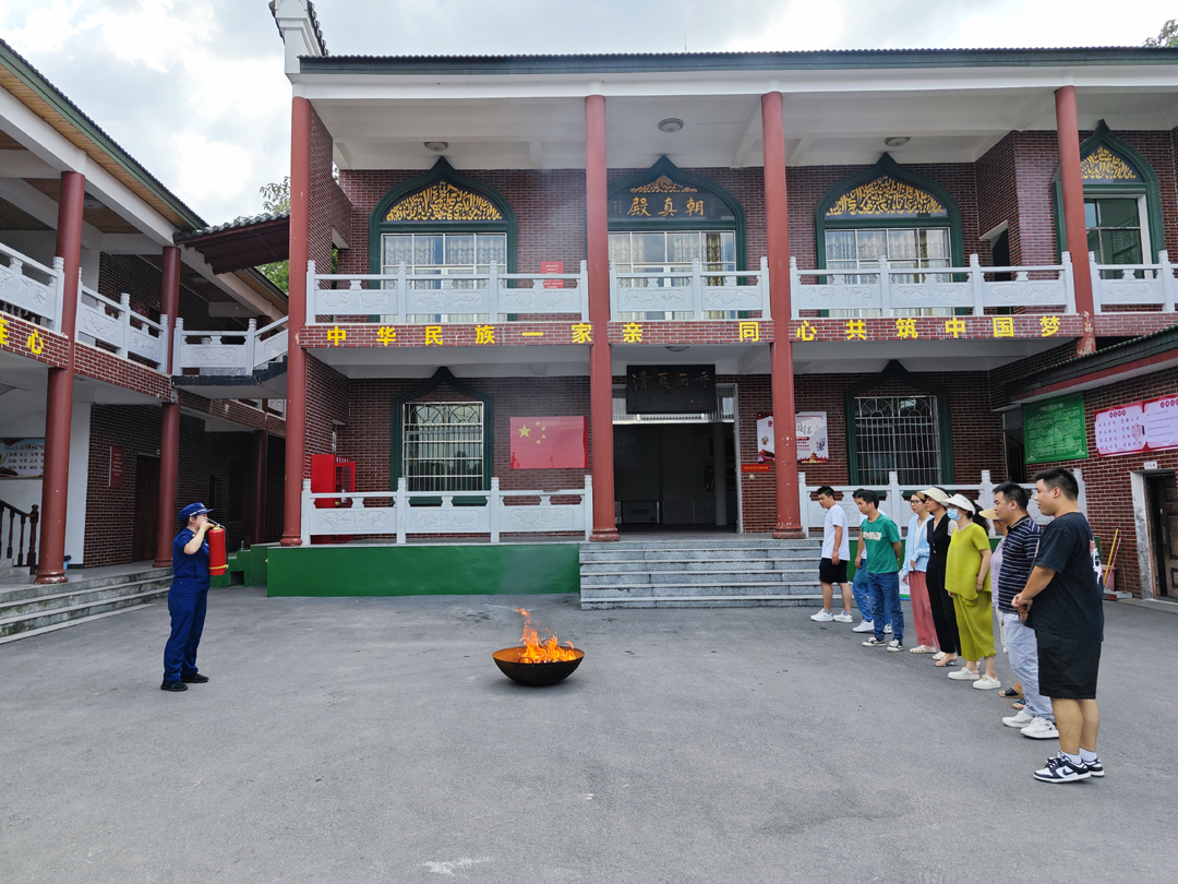 茶元头街道开展宗教活动场所消防安全演练活动