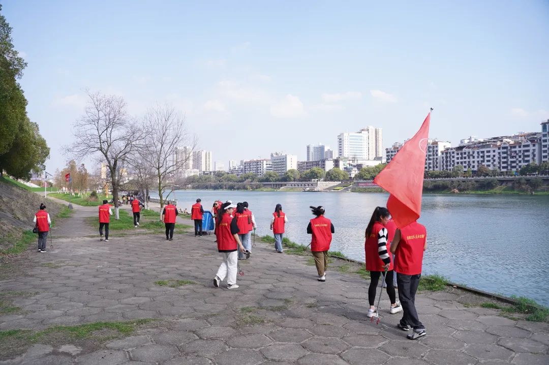 北塔区 “党建红”推动垃圾分类“绿色”发展