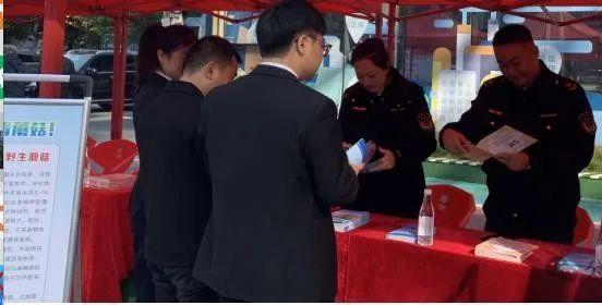 北塔区：红丝带飘进基层 防艾事关你我他