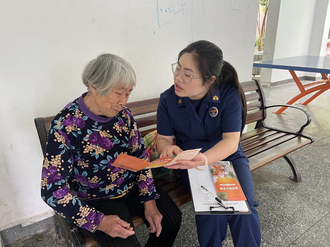 北塔消防宣传进小区 传授居民“防火经”