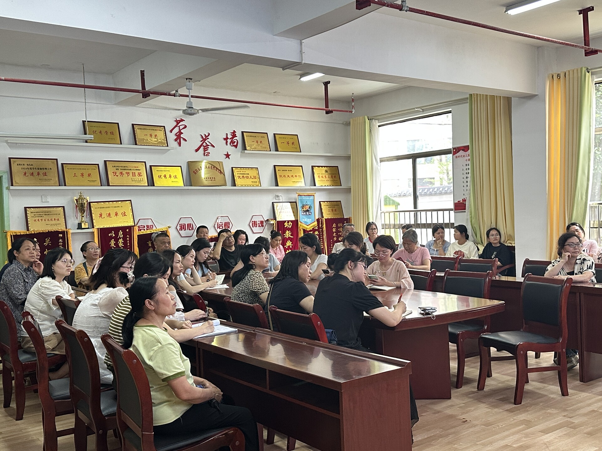 “向阳花”开解心锁！邵阳北塔区妇联邀专家助家长破译儿童心理密码