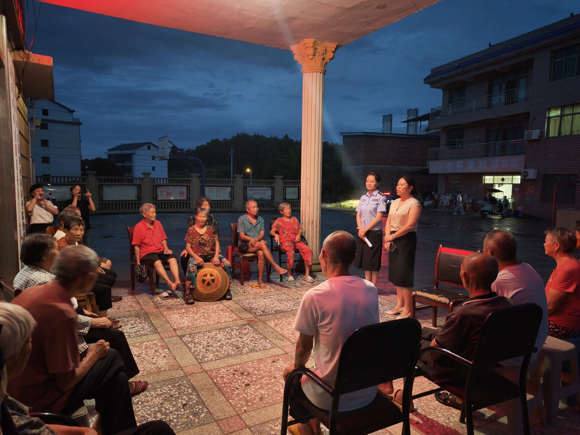 邵阳北塔区：屋场会上话安全，反诈宣传暖民心