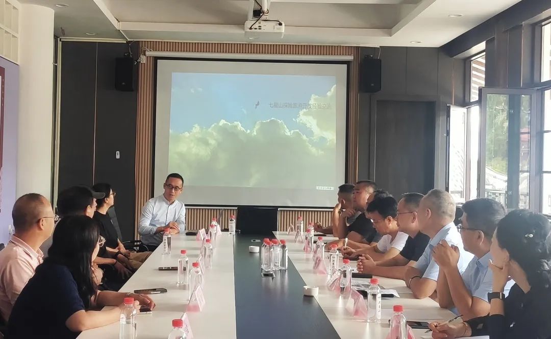张龚率队赴张家界开展招商考察活动