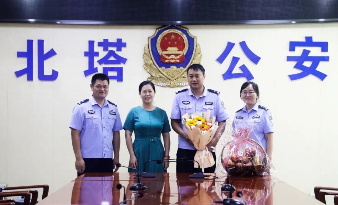姚文娟看望慰问安保一线因公负伤民警