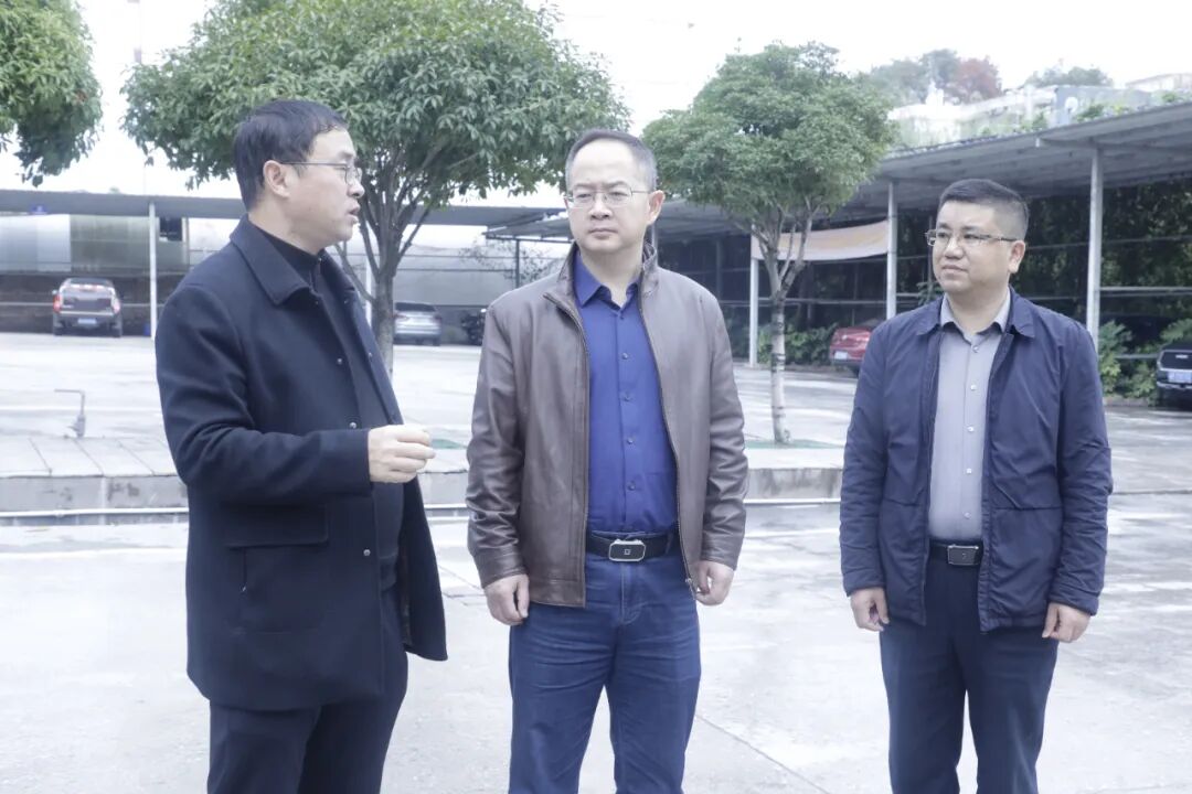 张龚深入辖区调研督导产业发展工作