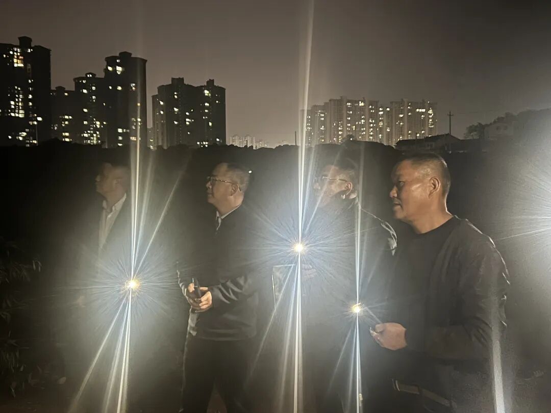 张龚再次带队夜查重点区域大气污染防治工作