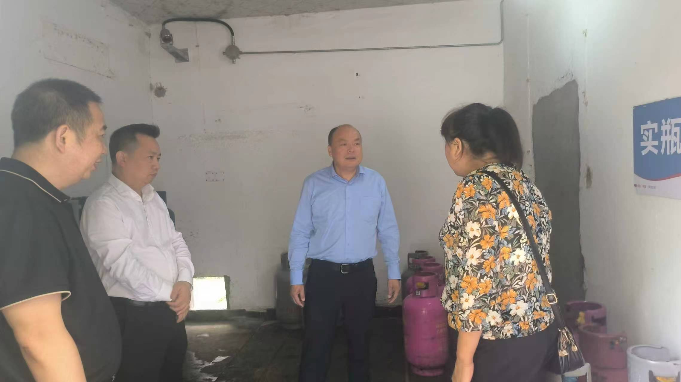 杨旭东带队开展重点领域安全专项检查