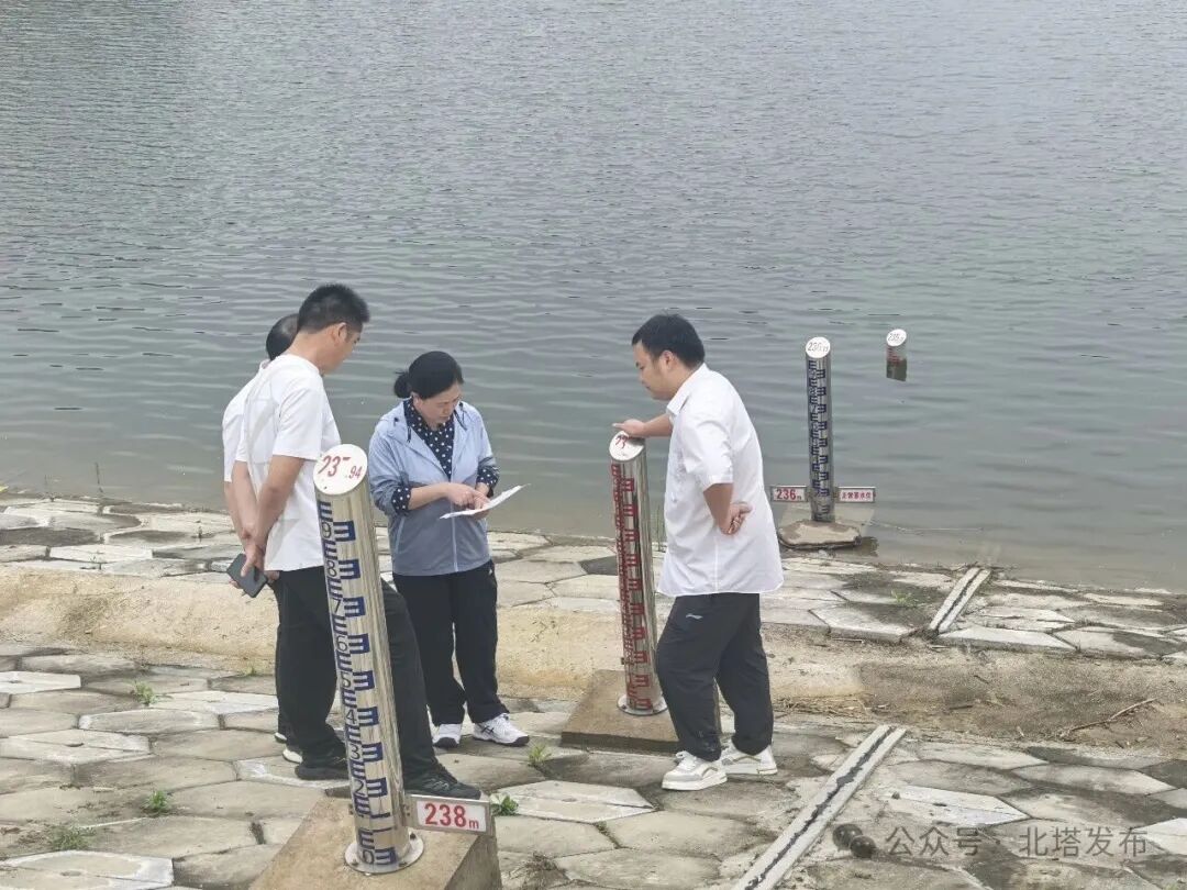 姚文娟带队深入辖区检查防汛备汛及安全生产工作