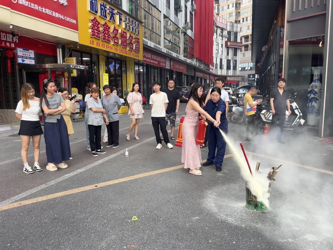 北塔消防深入娱乐场所开展消防安全培训演练