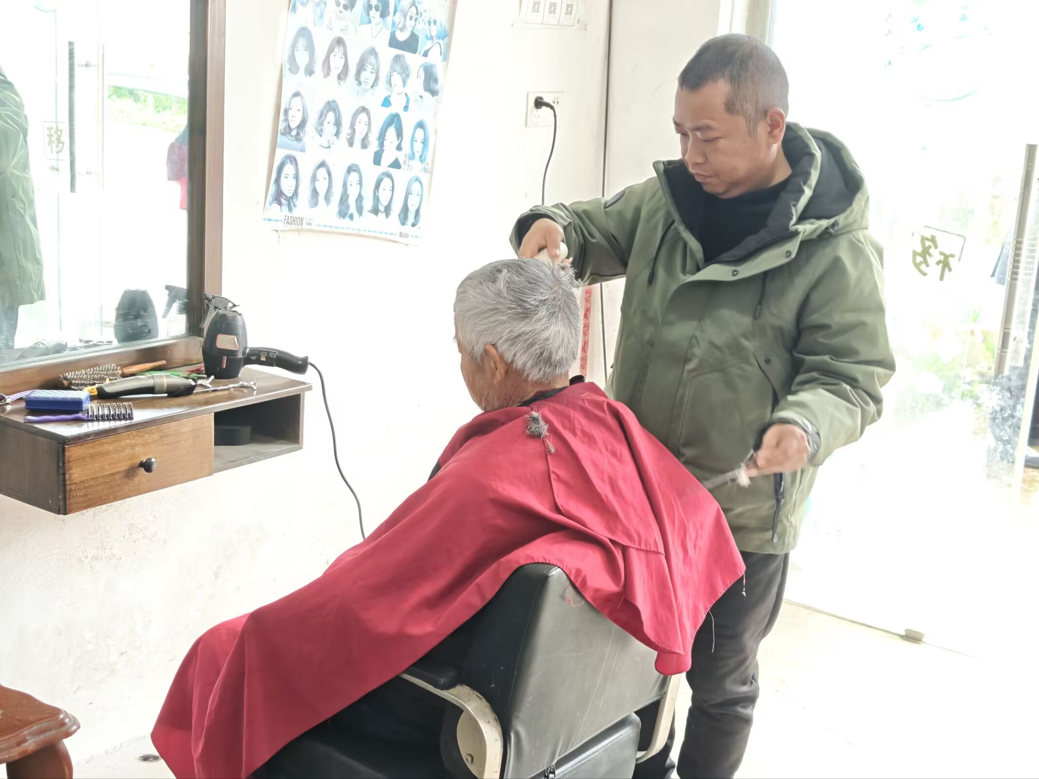 邵阳北塔：“助老+助困”双向帮扶模式从“点上破题”探路
