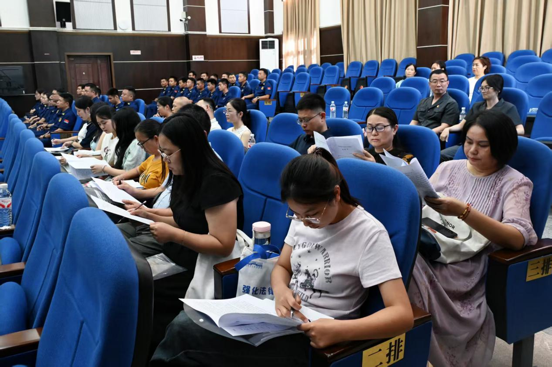 以“听、评、议、改”淬炼公诉铁军  ——北塔检察开展职务犯罪案件听庭评议活动